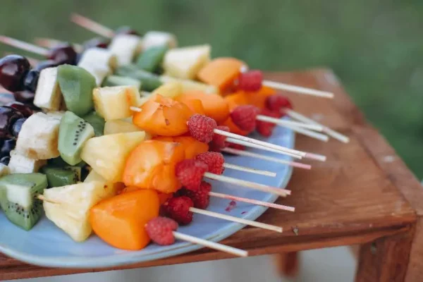 Espetinho frutas para o verao > Como Fazer Espetinho