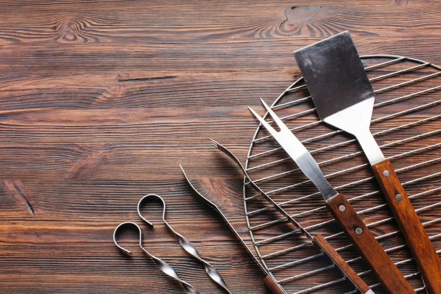 ferramentas para churrasco e espetinhos