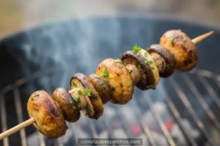 Espetinho de Cogumelos! A Receita Que Vai Surpreender Você 12 espetinho cogumelos grelhado > Como Fazer Espetinho